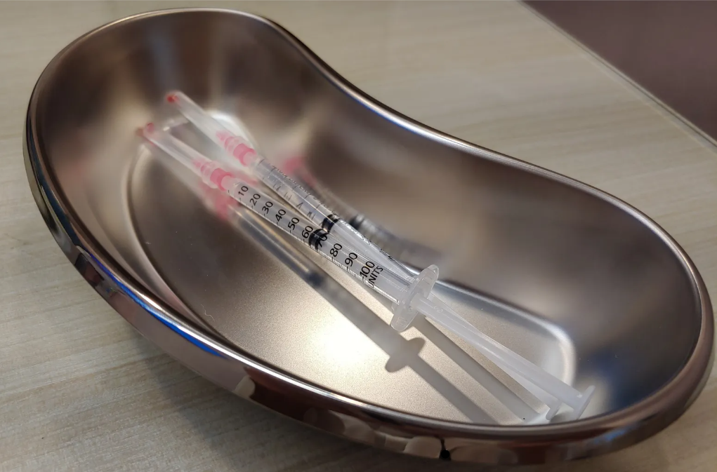 Body-all Clinic Pharmacopuncture ampoules and high-concentration bee venom tray