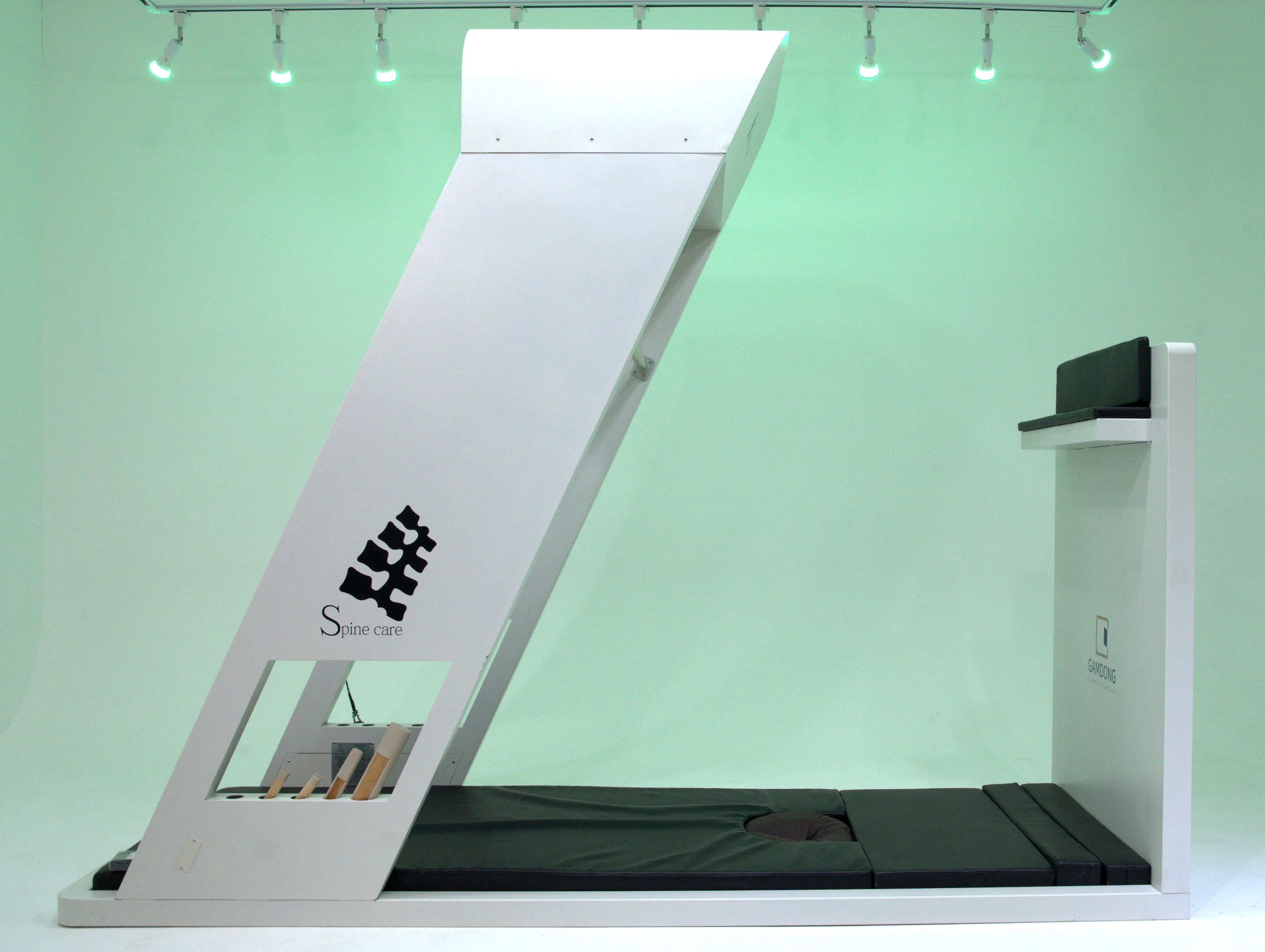 Body-all signature spinal decompression inversion device in action